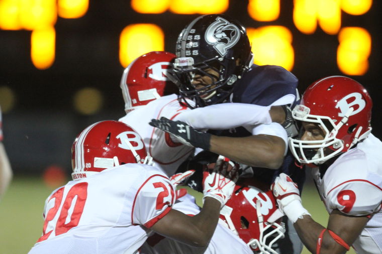 ShoemakerBeltonFootball104.JPG